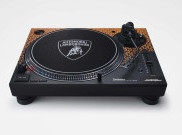 Lamborghini x Technics Hadirkan Pemutar dan Vinyl Bersuara Mesin V12