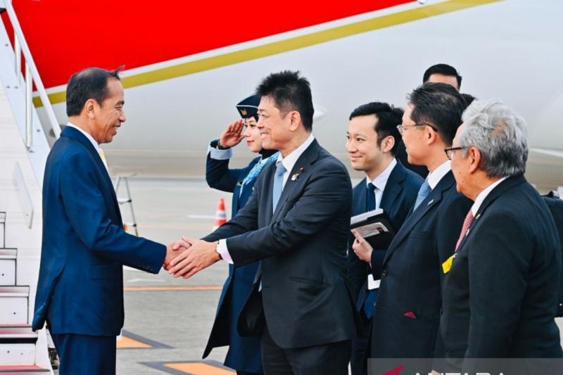 Sampai di Jepang, Jokowi Langsung Ketemu PM Fumio Kishida