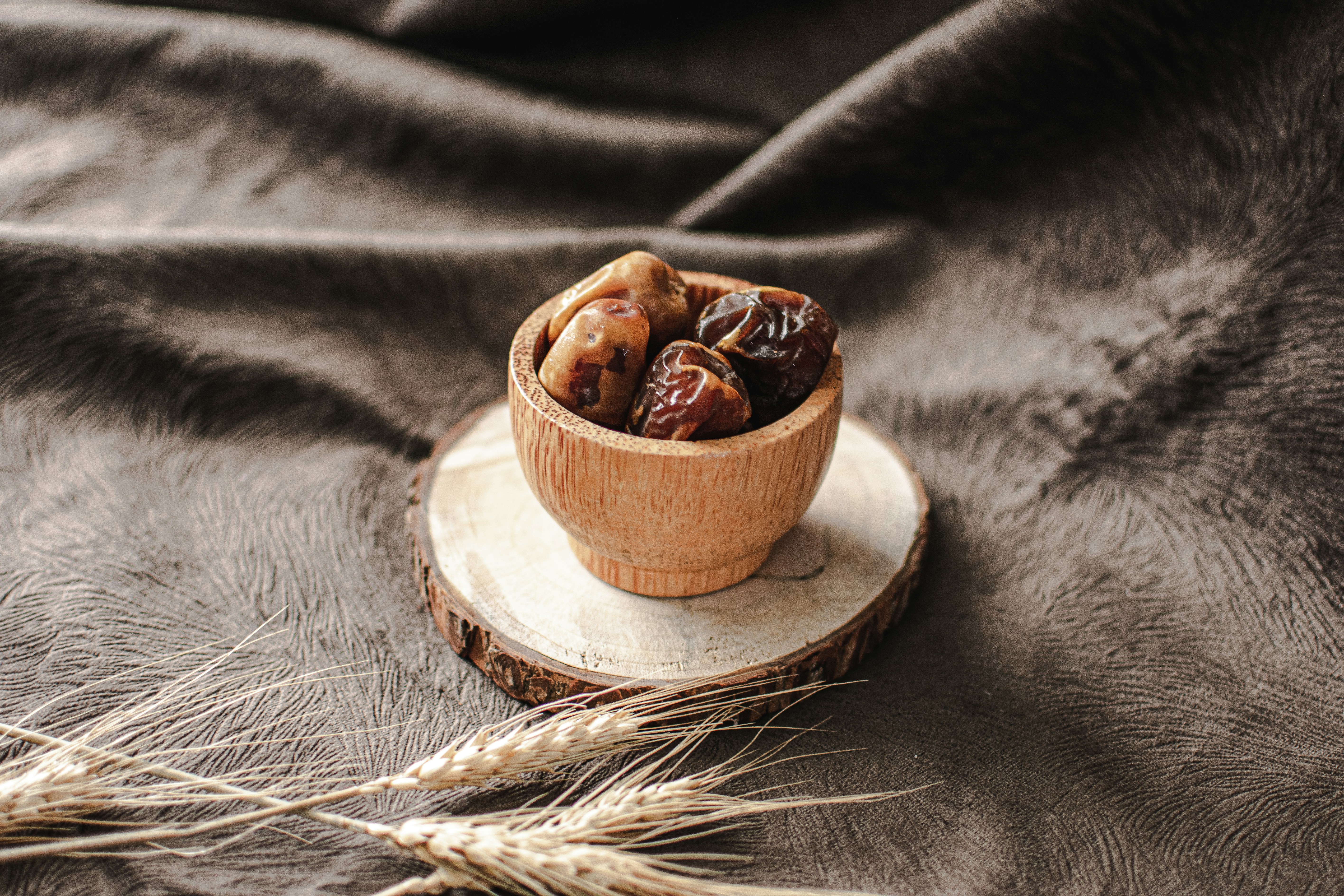 Mengapa Dianjurkan Berbuka dengan Buah Kurma?