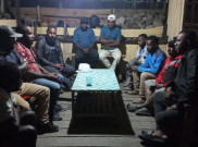 KKB Bakar Gedung SMAN 1 Sinak Kabupaten Puncak