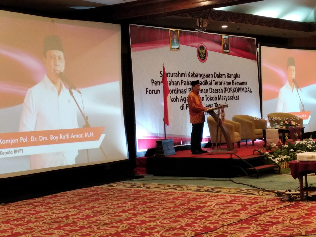 Kepala BNPT Komjen Boy Rafli Amar menghadiri Silaturahmi Kebangsaan terkait pencegahan paham radikal di The Sunan Hotel, Solo, Jawa Tengah, Jumat (2/10). (MP/Ismail)
