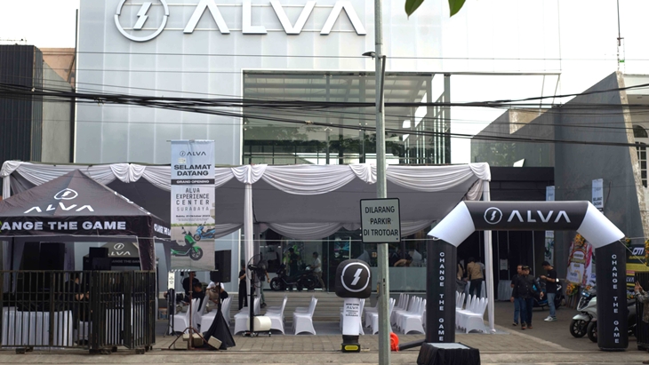 Alva Hadirkan Experience Center di Surabaya