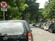 YLPK Jatim Kritik Maraknya Parkir Liar Tanpa Karcis di Surabaya 