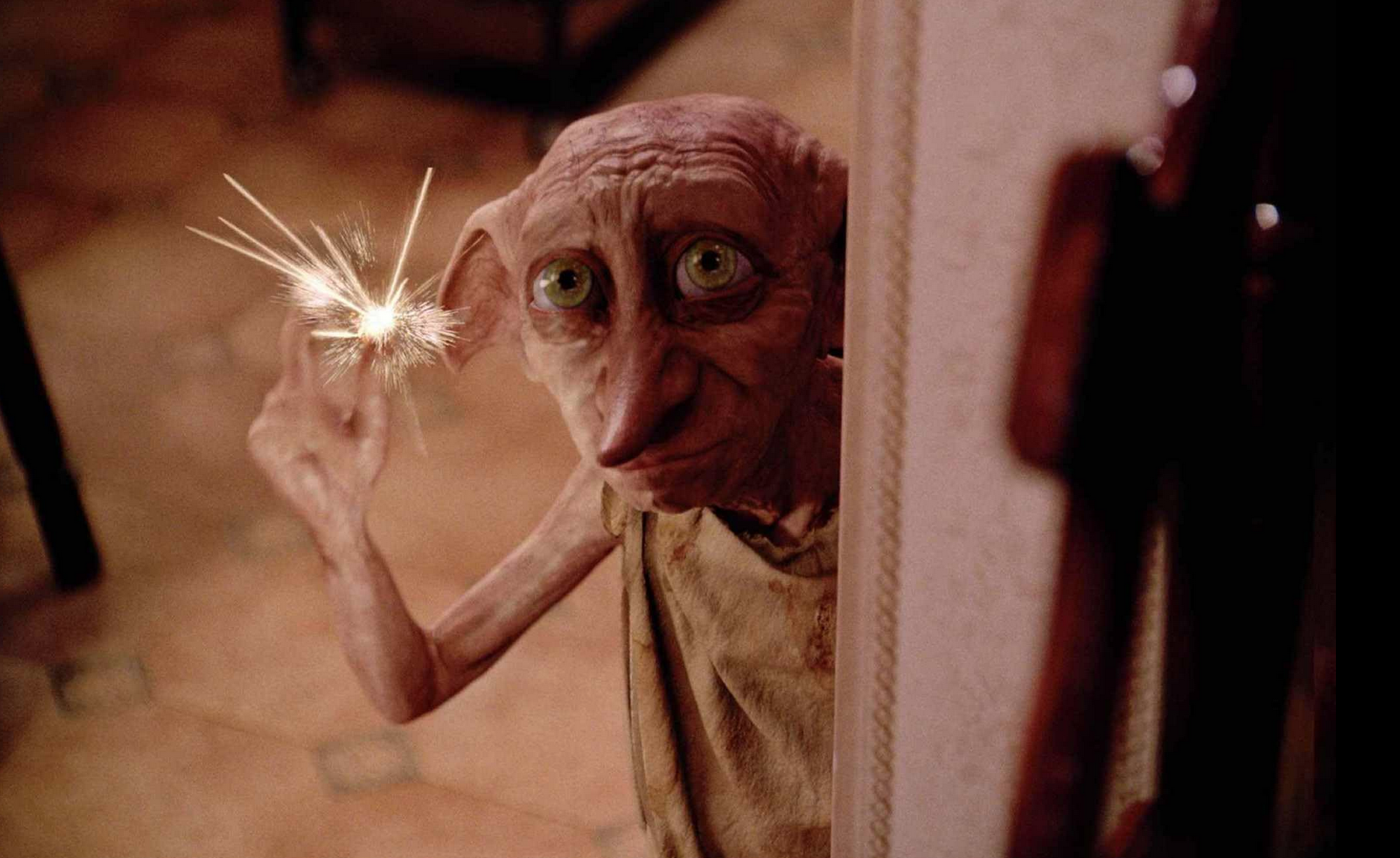   Demi Lindungi Makam Dobby, Penggemar Harry Potter Geser Jalur Kabel Listrik Inggris-Irlandia