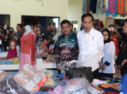Usai Diresmikan, Presiden Jokowi 'Cuci Mata' di Pasar Maros 
