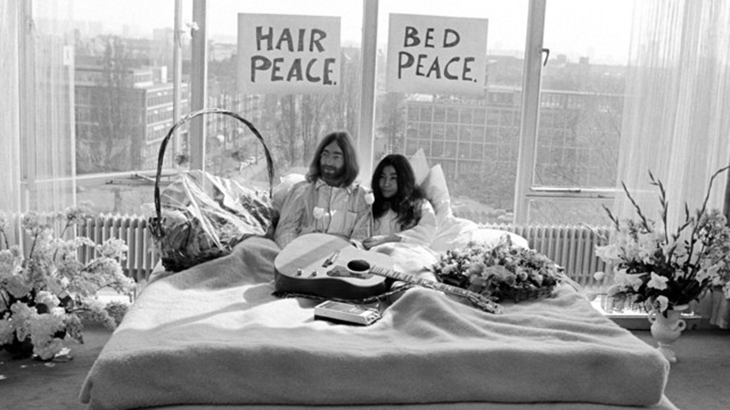 Rekaman yang tak Pernah Dirilis Milik John Lennon Dijual Rp 830 Juta