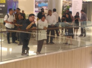 Kunjungi Mall, Wali Kota Risma Pastikan Surabaya Kondusif Pascateror 