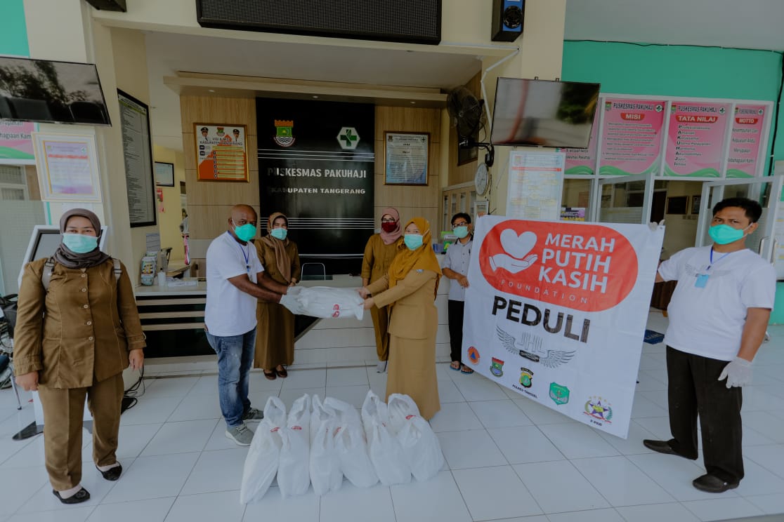 JHL Group Kembali Beri Bantuan APD untuk 5 Rumah Sakit di Tangerang Raya