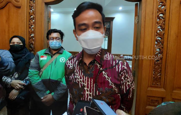 Epidemiologi UI Usulkan Lockdown Pulau Jawa, Gibran: Kurang Fair
