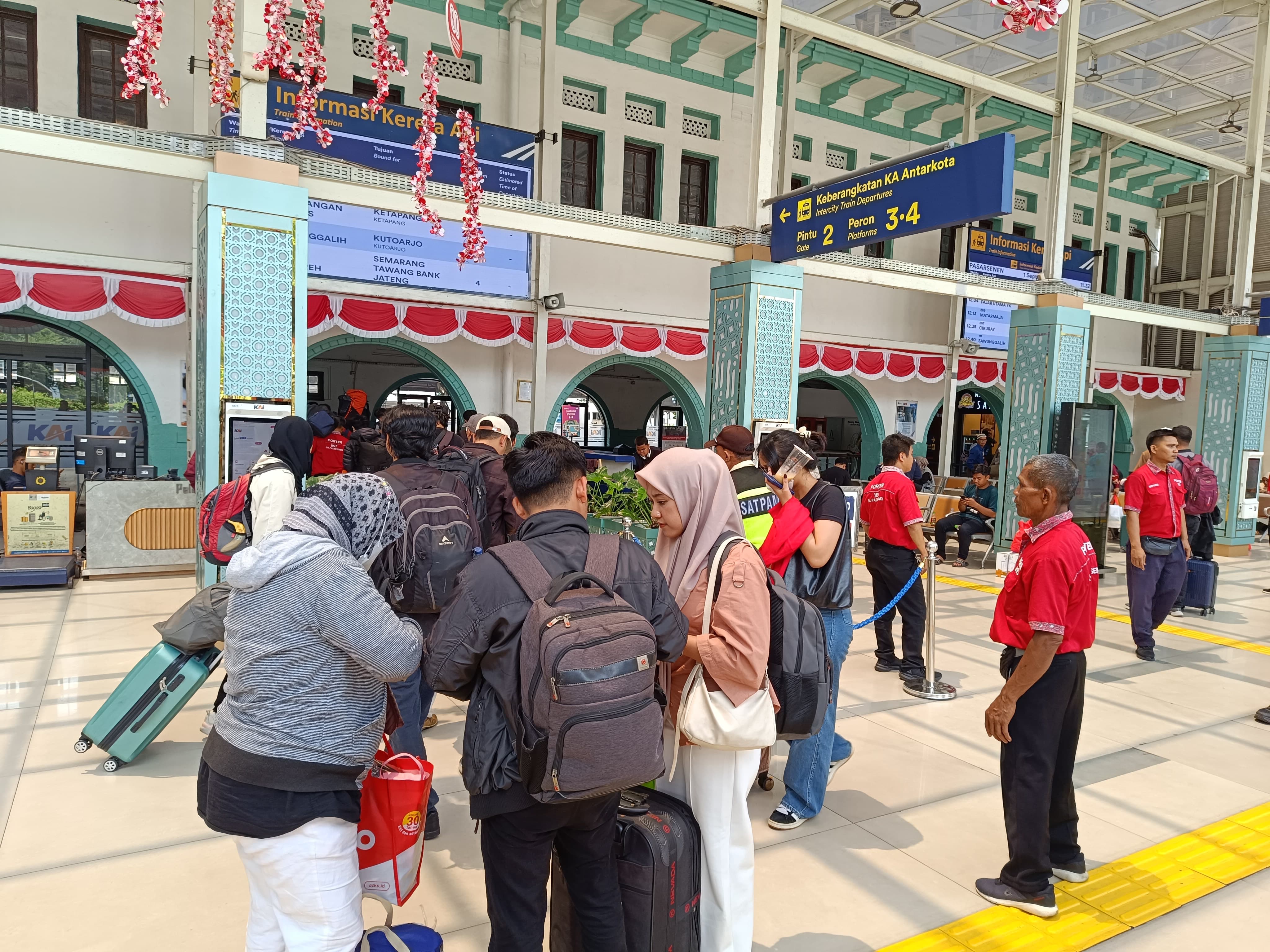Kebijakan WFH usai Demo hingga Long Weekend Maulid Nabi: 138 Ribu Warga Jakarta dan Pergi ke Luar Kota