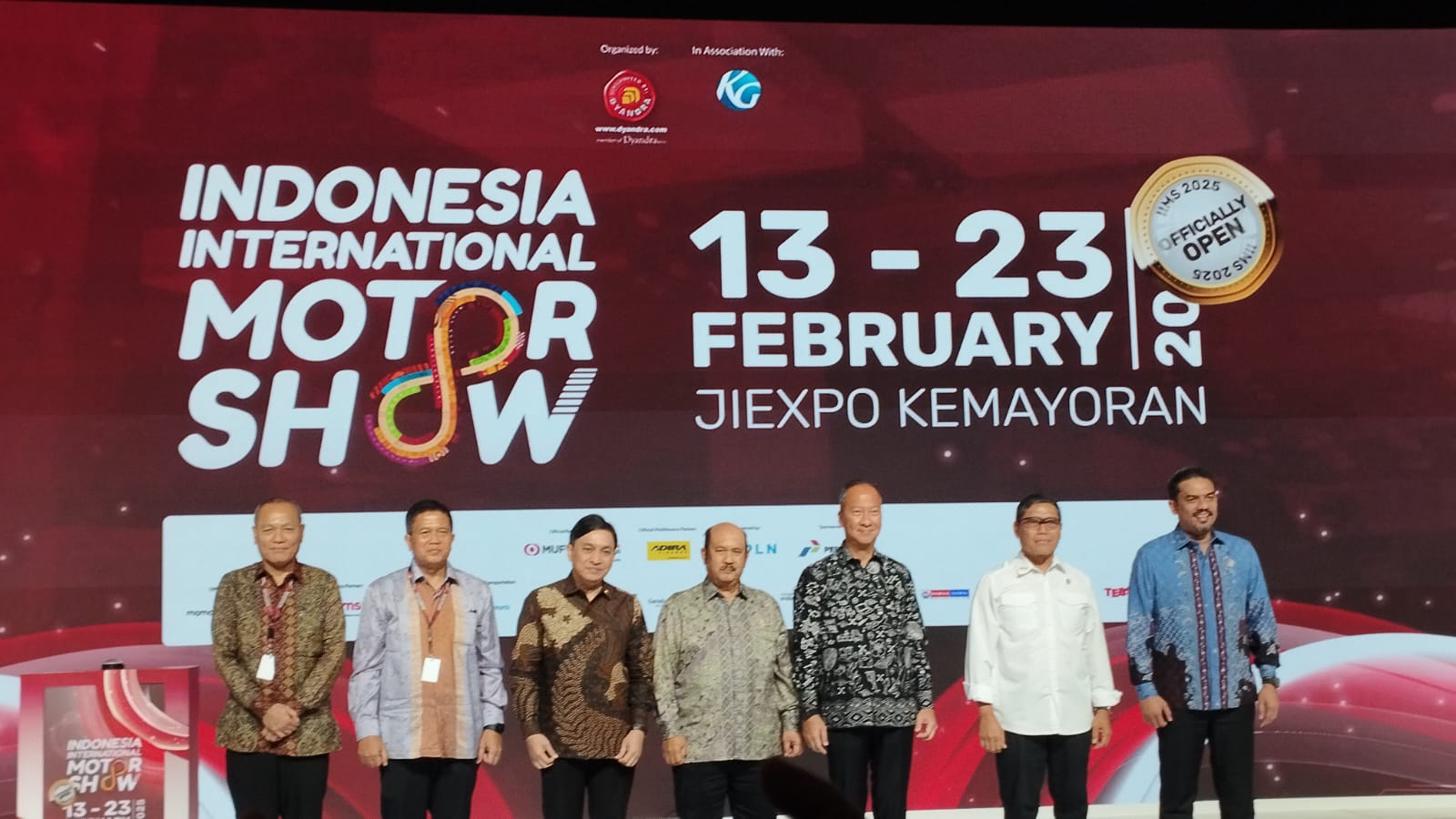 Pameran IIMS 2025 Resmi Dibuka, Ada 190 Jenama Otomotif yang Berpartisipasi