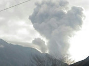 Gunung Agung Erupsi Lagi, BNPB: Bandara Ngurah Rai Aman