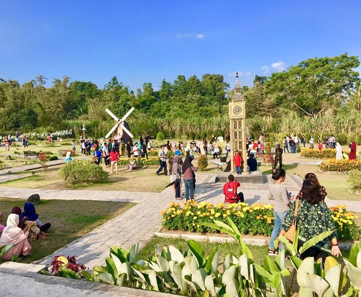 mini world merapi park