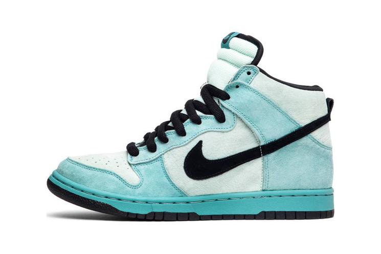 5 Model Nike Dunk SB dengan Kombinasi Warna Paling Ciamik
