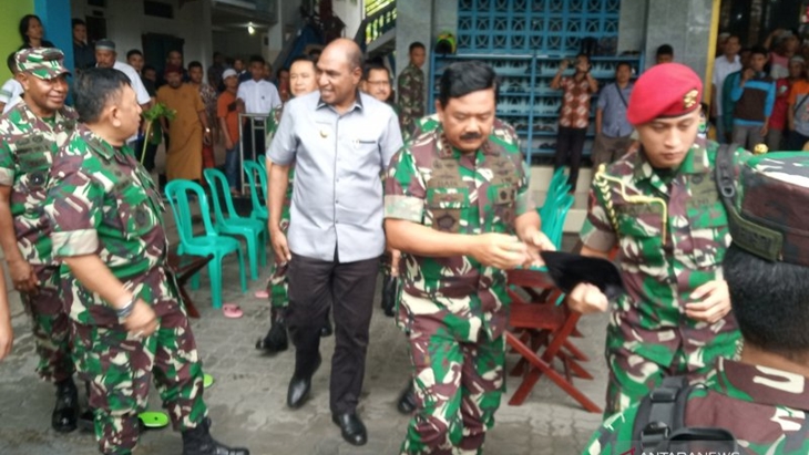 Hari Ini Presiden Jokowi Terbang ke Papua Barat