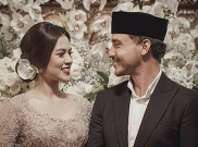 Sontek Gaya Busana Hamish Daud ini untuk Salat Iduladha