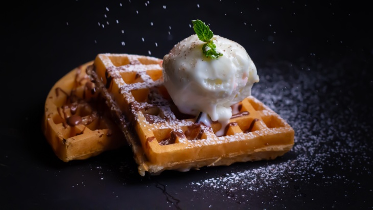 Menikmati Sajian Waffle Sandwich Ala Amerika