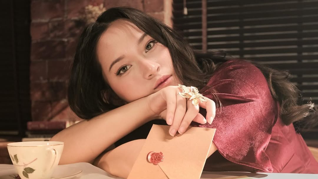 Lirik Lagu 'Alur yang Buram' Raissa Anggiani, Cerita tentang Rasa Ragu dan Kebingungan dalam Hubungan Percintaan