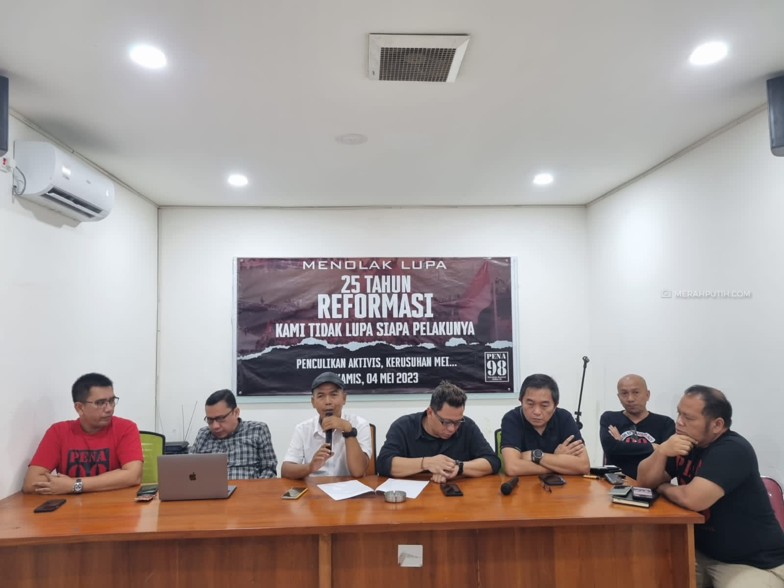PENA 98 Tolak Capres-Cawapres Pelanggar HAM dan Pelaku Politik Identitas