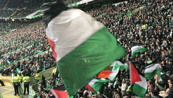 Suporter Celtic Kembali Kibarkan Bendera Palestina