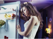 Mana yang Lebih Sehat, Melewatkan Makan atau Makan Sebelum Tidur di Malam Hari?
