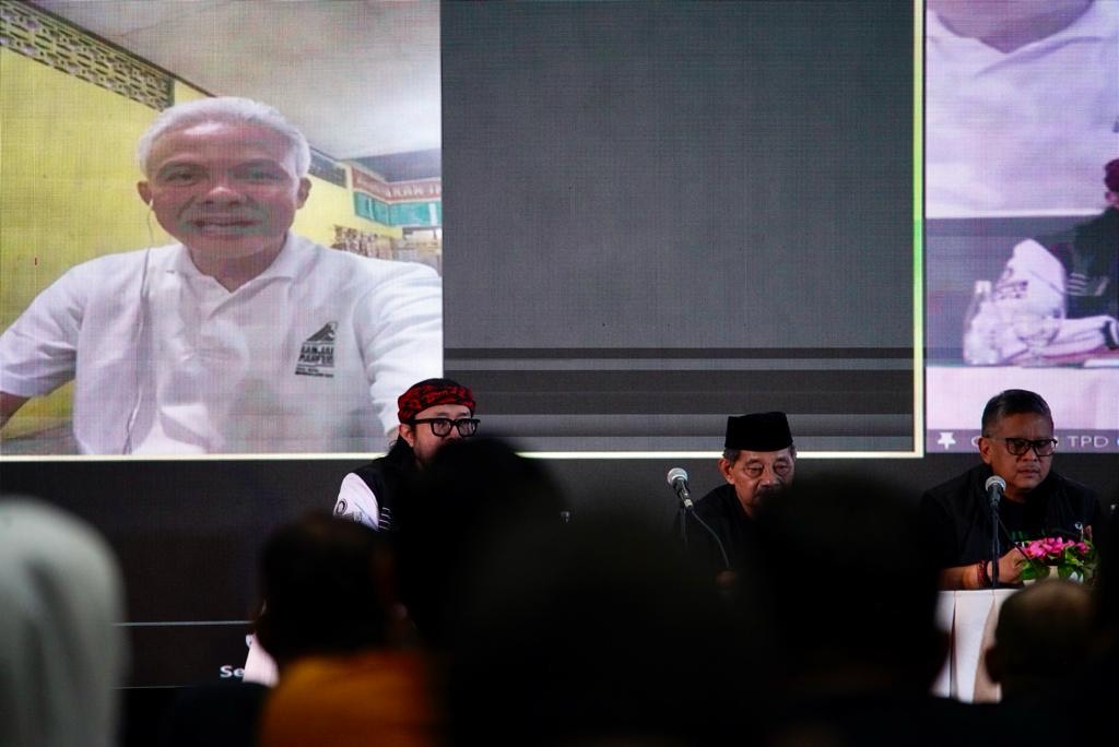 Ganjar Dapat Dukungan Pimpinan Pesantren Cipasung dan Budi Dalton di Jabar