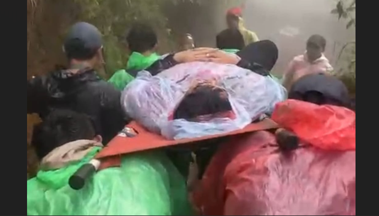 1.000 Orang Mendaki Gunung Lawu Selama Libur Panjang, 4 Orang Tergelincir