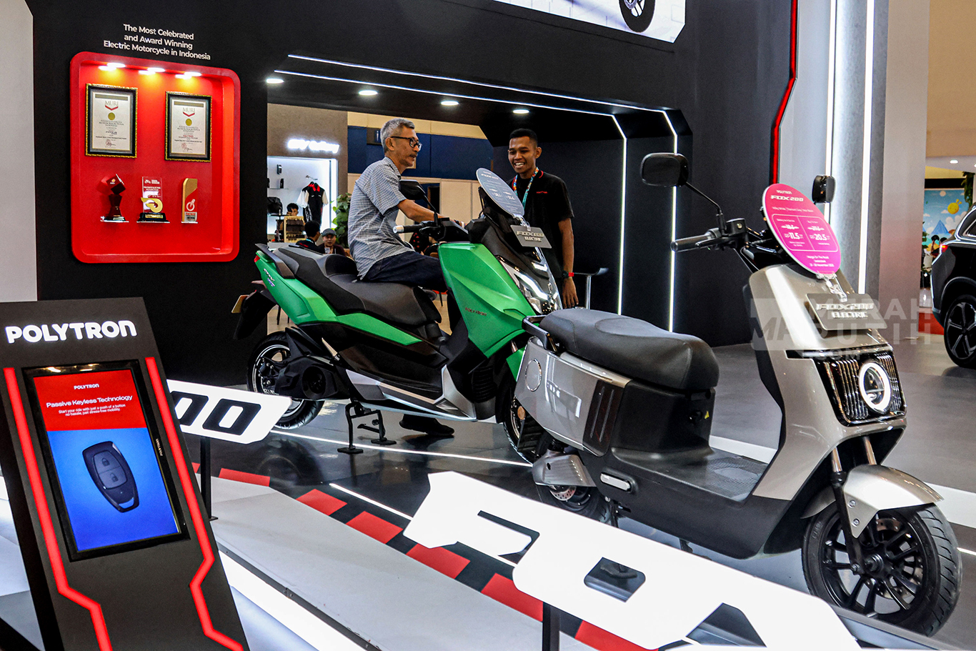 Menilik Koleksi Deretan Motor Listrik di Ajang Otomotif GJAW 2025
