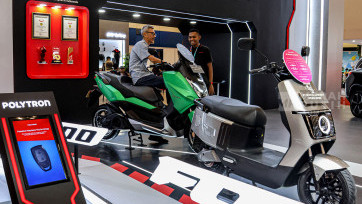 Menilik Koleksi Deretan Motor Listrik di Ajang Otomotif GJAW 2025