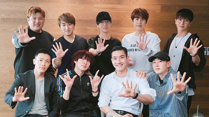 Super Junior Resmi Rilis Album 'Play' dan Video Klip 'Black Suit'