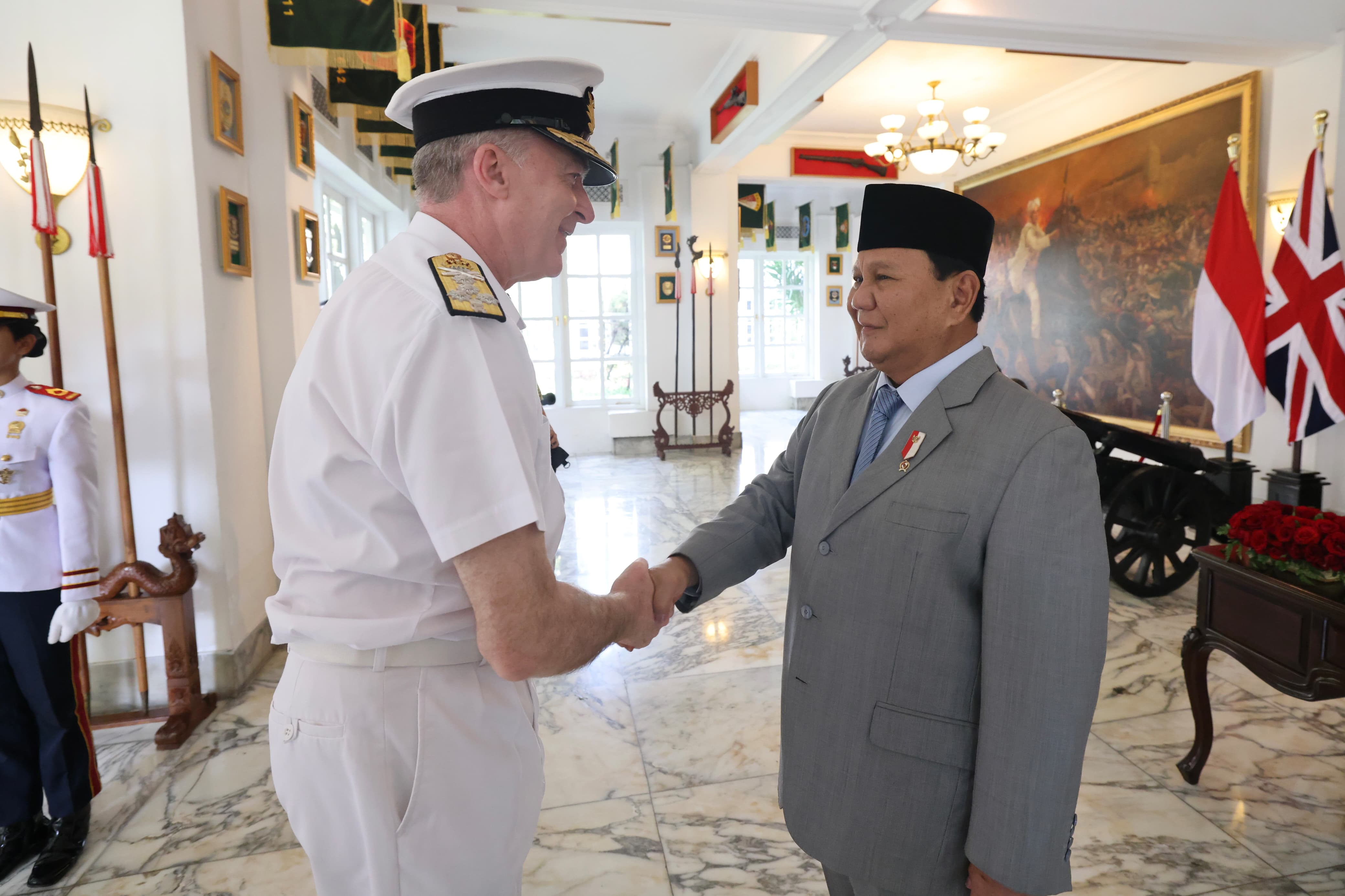 Prabowo dan Panglima Inggris Bertemu Bahas Kerja Sama Industri Pertahanan