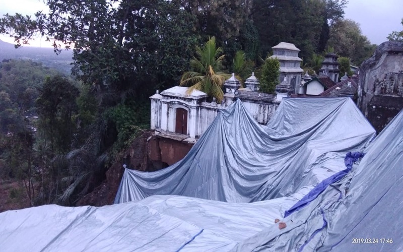  Rawan Longsor, Area Makam Sri Sultan Hamengku Buwono IX Dipasang Terpal