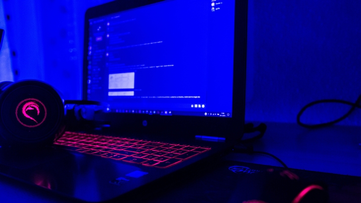 Tip Memilih Laptop Gaming Harga Rendah