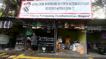 Aktivitas Pedagang Pasar Burung Barito Pasca SP1 Relokasi dari Pemkot Jakarta Selatan