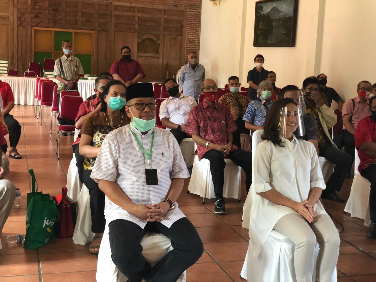 Tarung Bebas Sarah Vs Nur Azizah di Pilwakot Tangerang Selatan