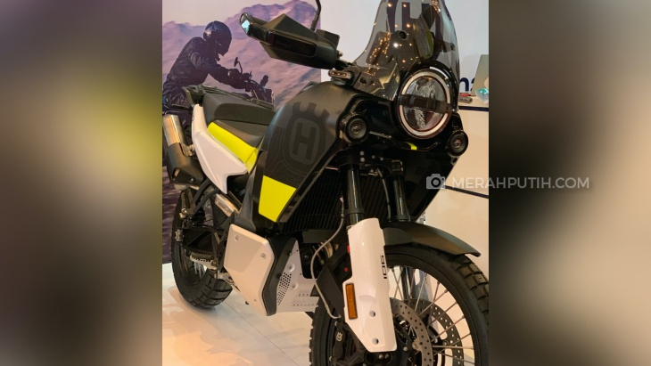 Mejeng di IMOS 2022, Husqvarna Norden 901 Resmi Masuk Pasar Indonesia