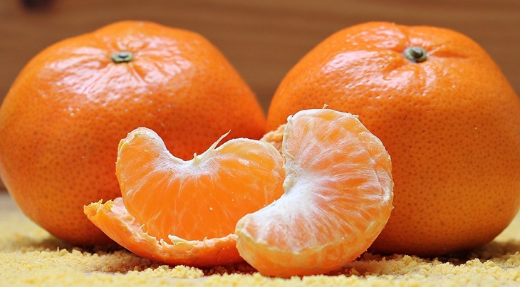 Jeruk bisa membantu mengontrol tekanan darah. (Foto: Pixabay/pixel2013)