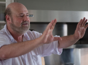 Sutradara Hollywood Rob Reiner dan Istrinya Ditemukan Tewas di Rumah Mereka di Los Angeles, Diduga Dibunuh