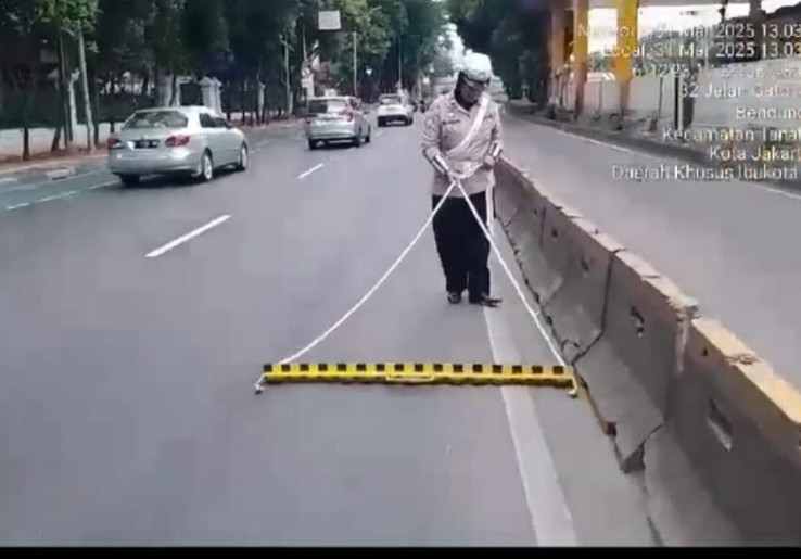 Lakukan Patroli dan Pembersihan Ranjau Paku di Jalan Pejompongan, Polisi: Hati-hati Modus Kejahatan