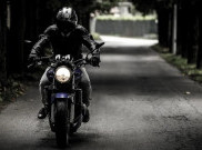 Tips Memprediksi Bahaya Saat Mengendarai Sepeda Motor