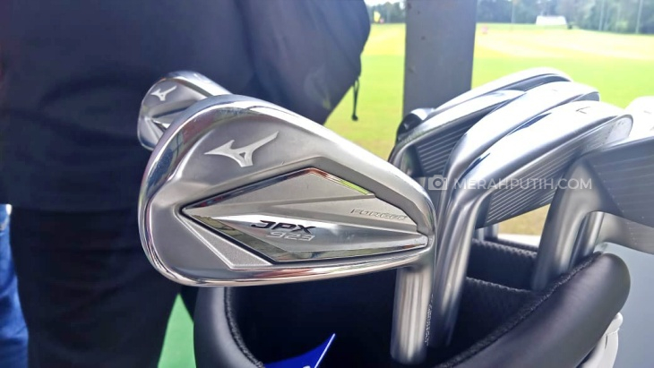 Mizuno JPX923