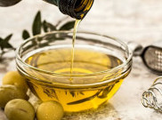 Kontroversi Metode Oil Cleansing yang Viral di Tiktok