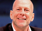 Juara! Bruce Willis Total Banget dalam Balutan Kostum Halloween