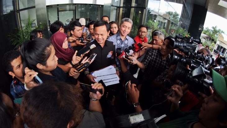 Bima Arya-Dedie Rachim Serahkan LHKPN ke KPK