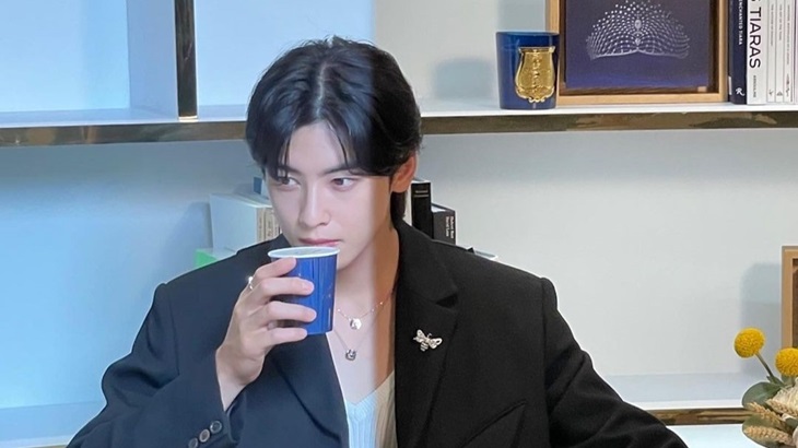 Perjalanan solo Cha Eun-woo segera dimulai. (Foto: Instagram/@eunwo.o_c)