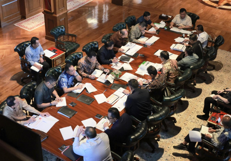 Panggil Sejumlah Menteri ke Hambalang Hari Minggu: Prabowo Evaluasi Proyek-Proyek Hilirisasi