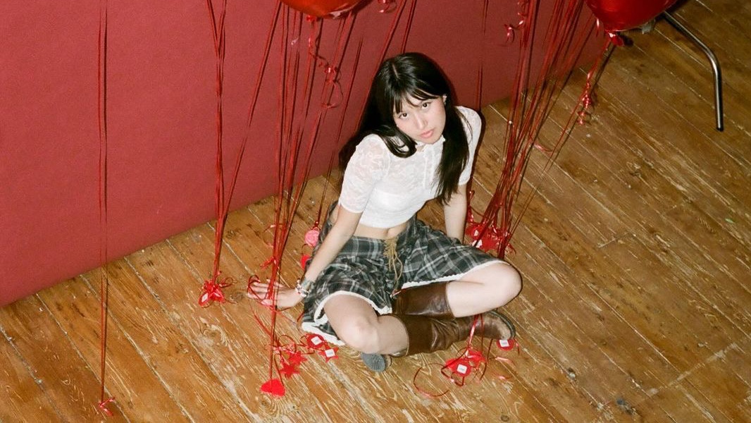 Juliet Ivy Luncurkan Karya Paling Jujur di EP 'tiny but scary'