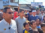 Gibran dan Pj Heru Tinjau Proyek Pengerukan Kali di Jakarta Barat
