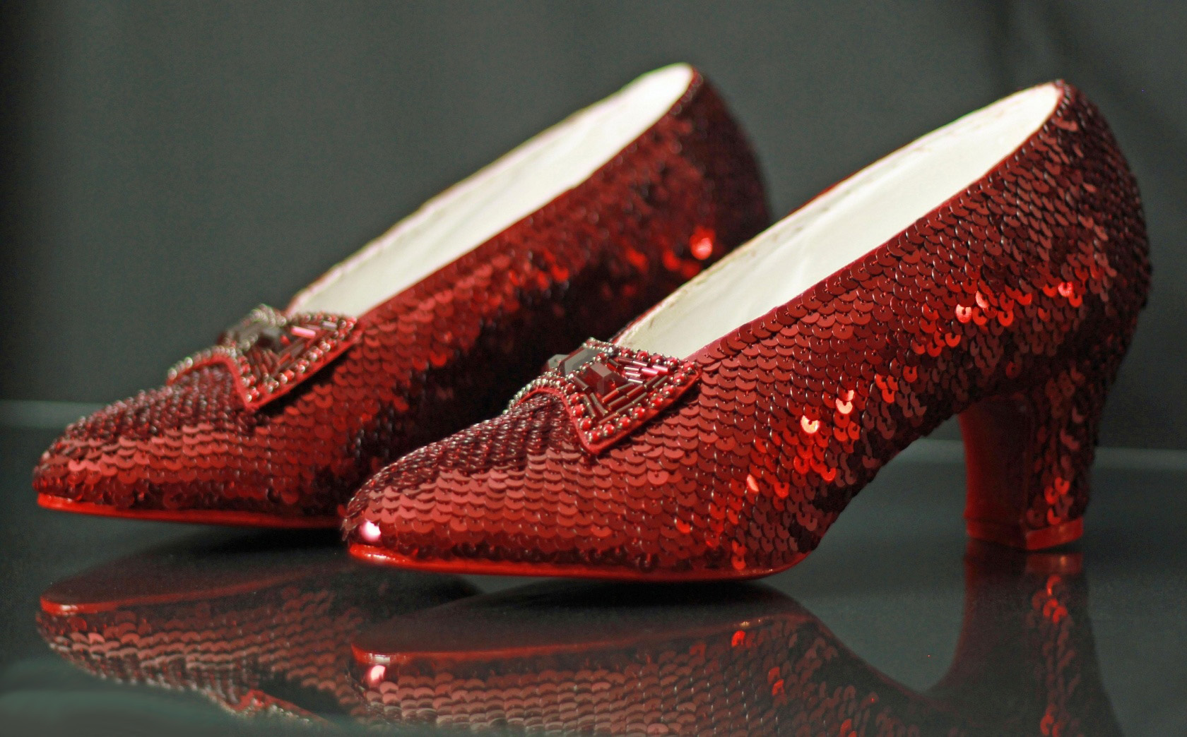 5 Sepatu 'High Heels' Termahal Dunia, Jangan Kaget Lihat Harganya