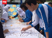Batik Lem Kreativitas Teknik Baru Membatik